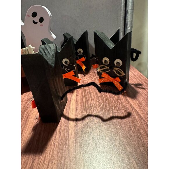 🎃 Lot of 12 Black Cats and Cute Ghosts Decor 🎃 - Picture 8 of 10